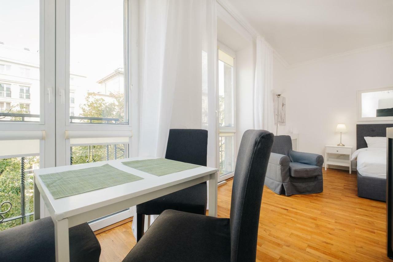 Plac Konstytucji Studio Warschau Buitenkant foto